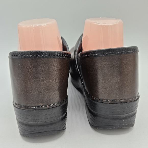 Dansko classic clog shoes size 41 US size 10.5 / 11 - Picture 2 of 16